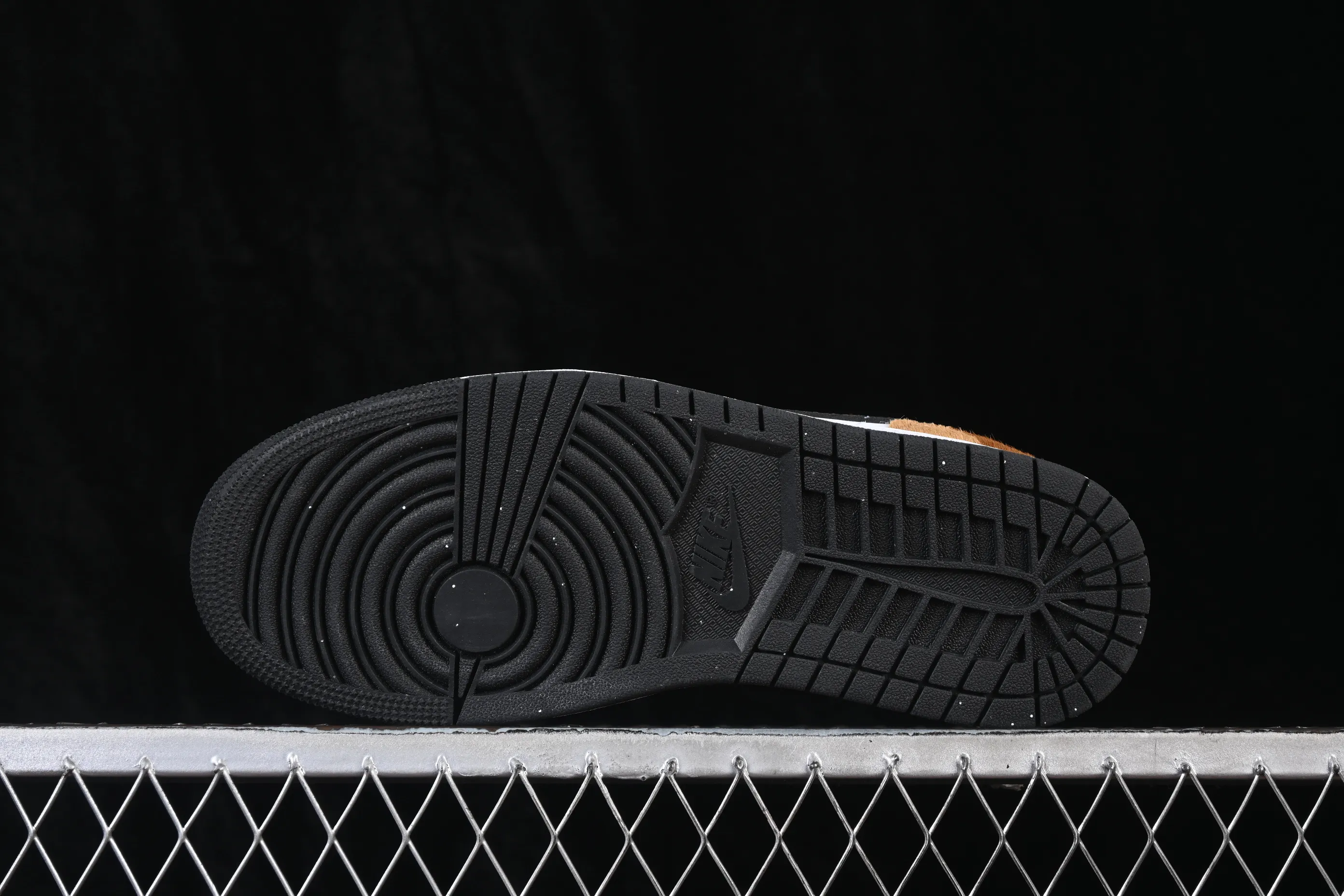 All categories Air Jordan Jordan series basketball shoes Air Jordan 1 Low Air Jordan 1 Low AJ1 Joe 1 Year of the Horse limited low-top retro culture basketball shoes IX8740-101
